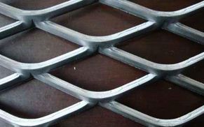 钢板网的安装及防锈方法